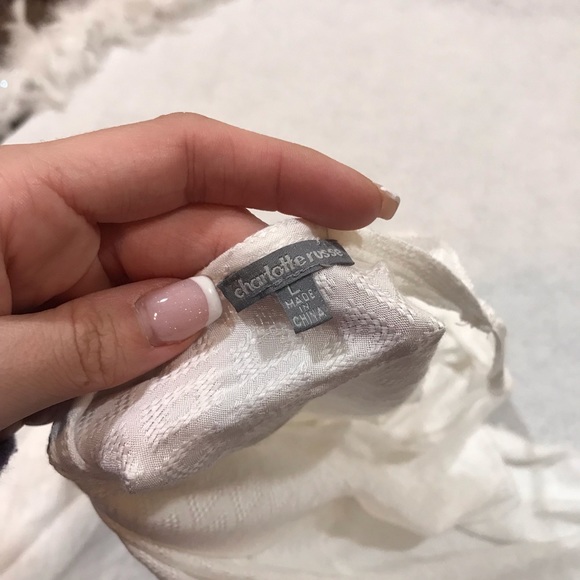 Diamond Ruffle Cold Shoulder Top - Picture 4 of 4